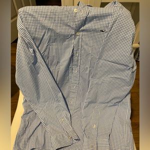 Boys Vineyard Vines “Whale Shirt,” size L. Light blue in great condition!